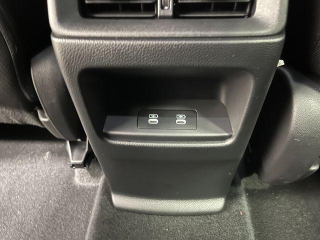 new 2026 Honda CR-V Hybrid car, priced at $40,195