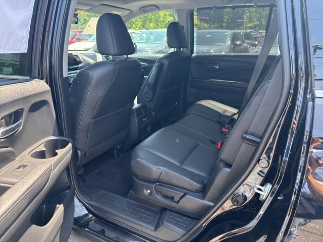 used 2022 Honda Pilot car, priced at $34,427