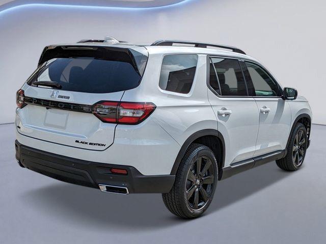 new 2025 Honda Pilot car, priced at $56,530