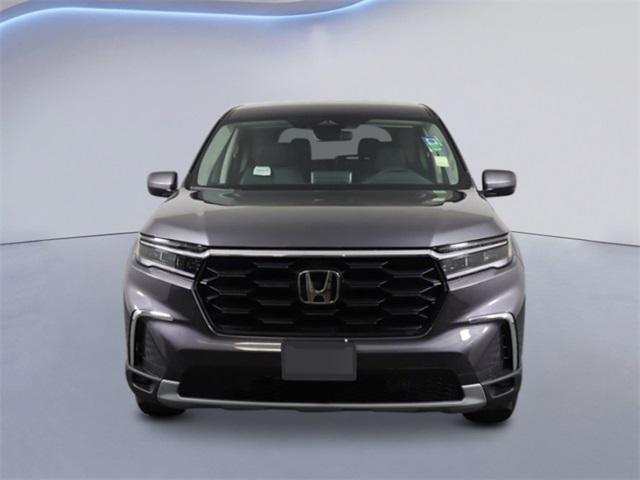 new 2025 Honda Pilot car, priced at $48,475