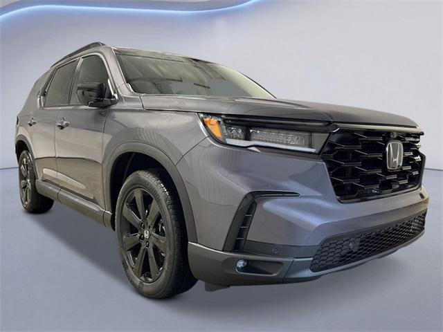 new 2025 Honda Pilot car, priced at $55,675