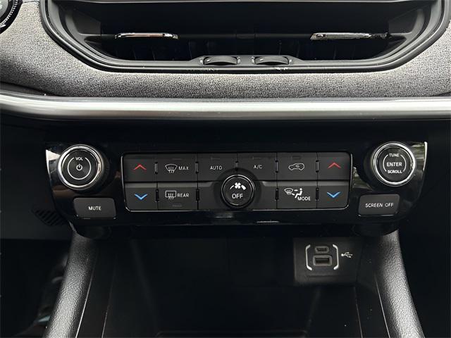 used 2022 Jeep Compass car, priced at $19,020