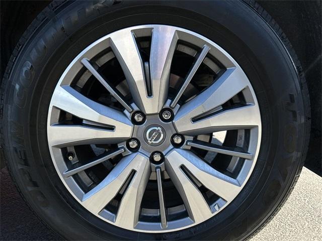 used 2020 Nissan Pathfinder car, priced at $21,664