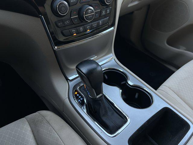 used 2022 Jeep Grand Cherokee car, priced at $23,299