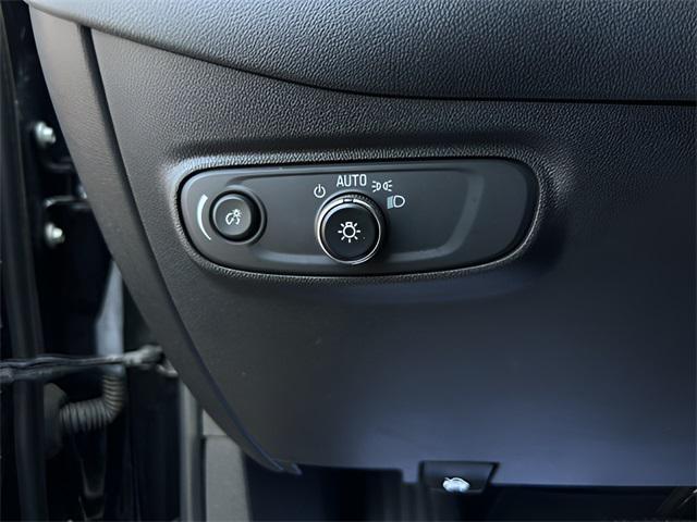used 2023 Chevrolet Equinox car, priced at $19,620