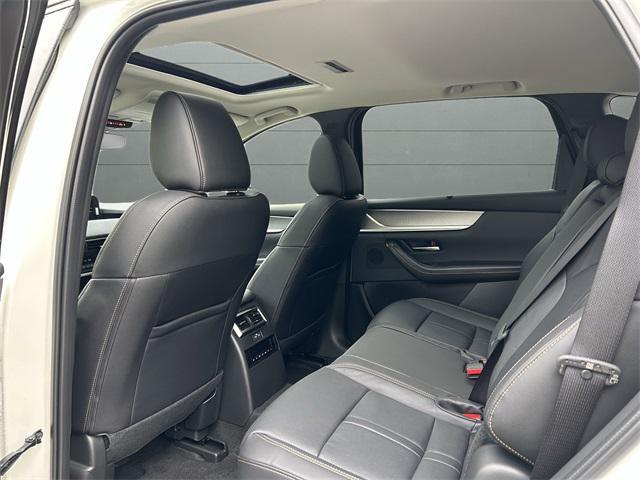 new 2025 Mazda CX-90 car, priced at $39,615