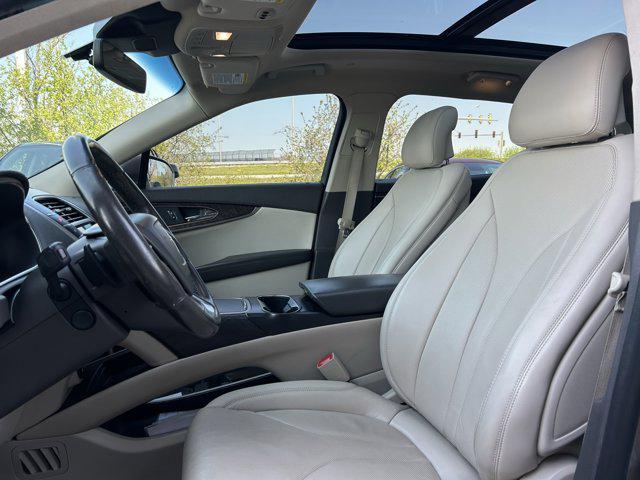 used 2019 Lincoln Nautilus car, priced at $23,599