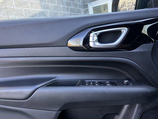 used 2022 Jeep Compass car, priced at $24,995
