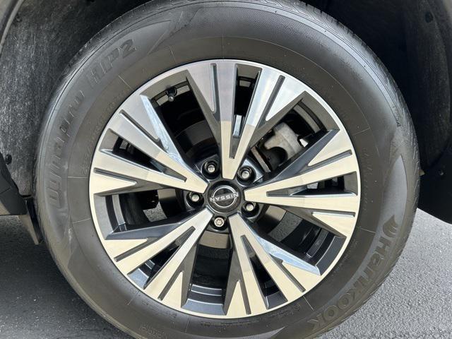 used 2023 Nissan Rogue car, priced at $21,280