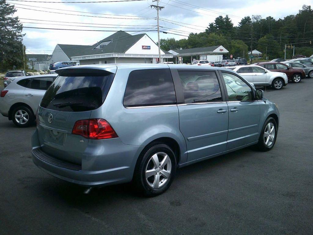 used 2009 Volkswagen Routan car, priced at $5,995