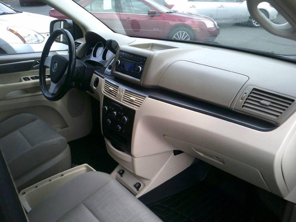 used 2009 Volkswagen Routan car, priced at $5,995