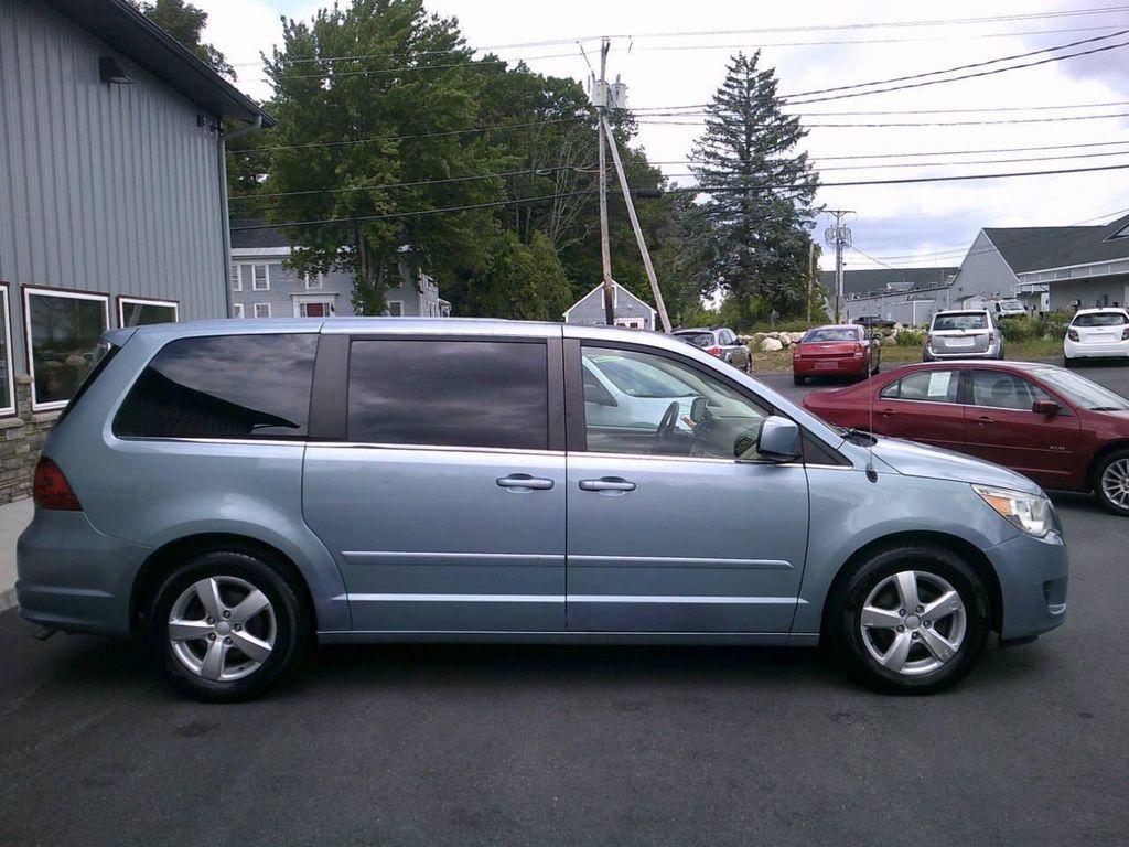 used 2009 Volkswagen Routan car, priced at $5,995
