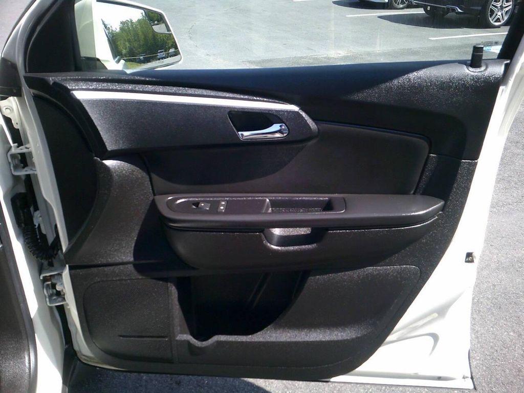 used 2011 Chevrolet Traverse car, priced at $6,995
