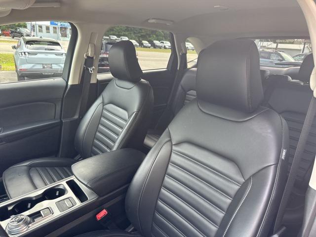 used 2024 Ford Edge car, priced at $30,998