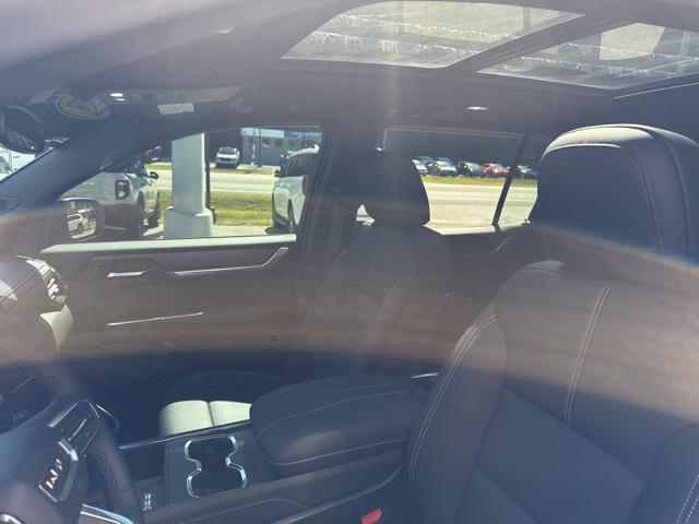 used 2025 GMC Acadia car, priced at $45,998