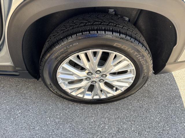 used 2025 GMC Acadia car, priced at $45,998