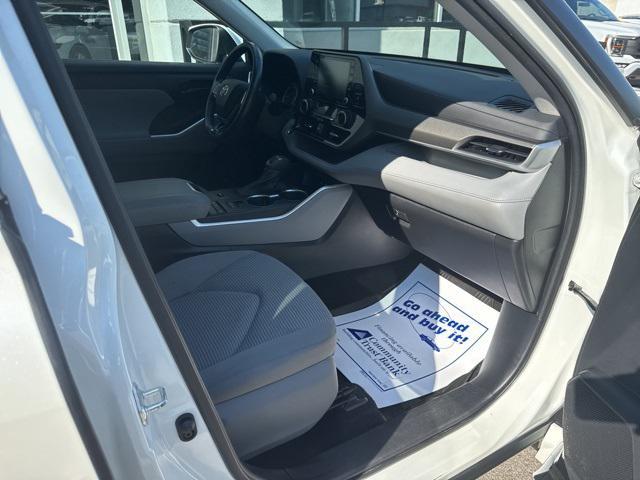 used 2021 Toyota Highlander car, priced at $27,998