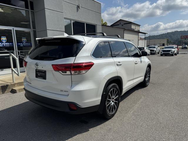 used 2017 Toyota Highlander car, priced at $28,998