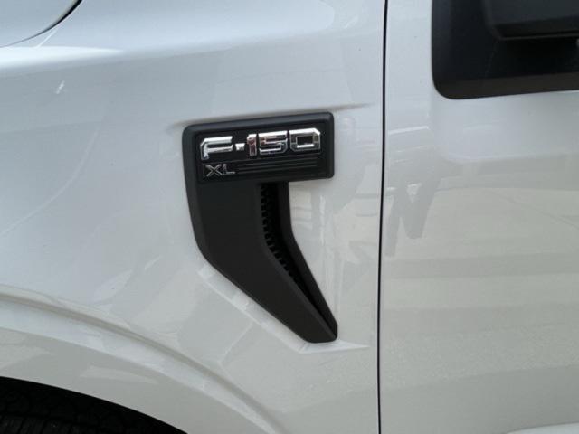 new 2025 Ford F-150 car, priced at $48,733