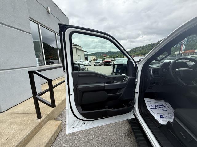new 2025 Ford F-150 car, priced at $60,681