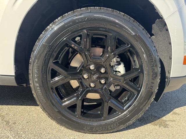 new 2025 Ford Maverick car, priced at $39,305