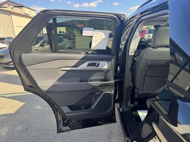 new 2025 Ford Explorer car, priced at $51,210