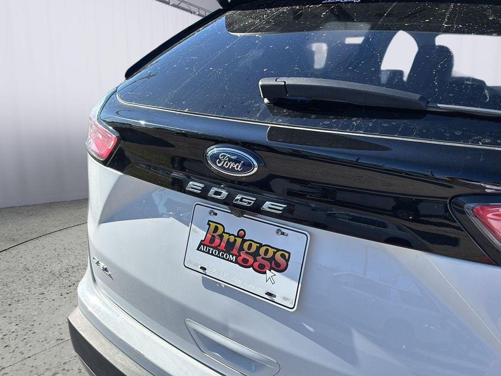 used 2024 Ford Edge car, priced at $25,900