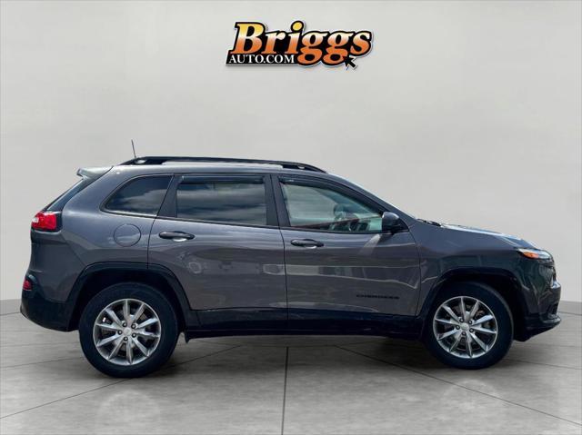 used 2018 Jeep Cherokee car