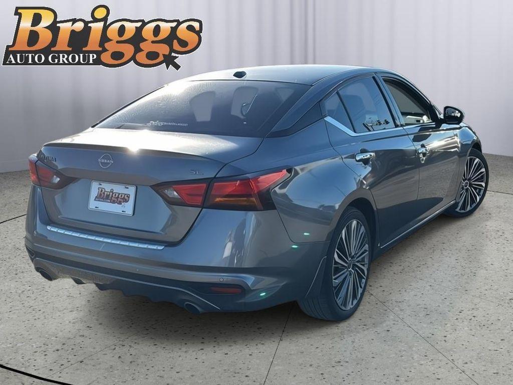 used 2023 Nissan Altima car, priced at $22,900