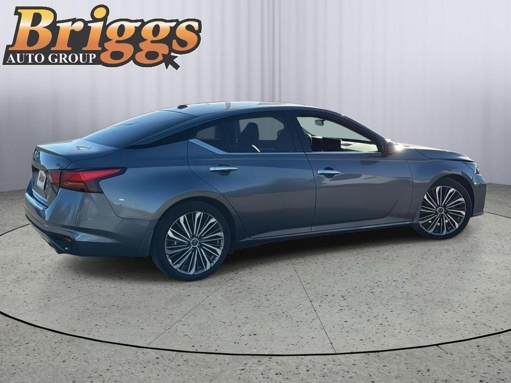 used 2023 Nissan Altima car, priced at $22,900