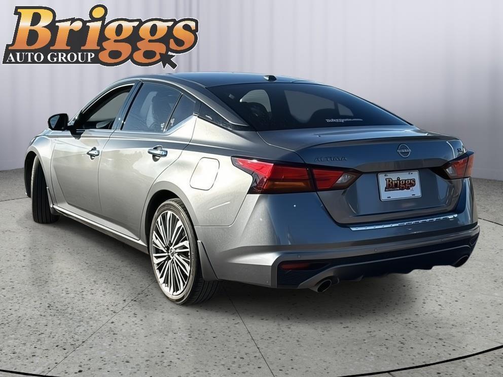 used 2023 Nissan Altima car, priced at $22,900