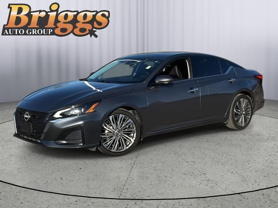 used 2023 Nissan Altima car, priced at $22,900