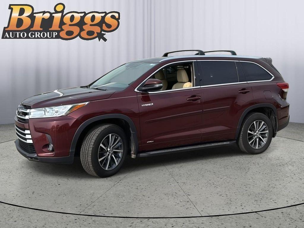 used 2017 Toyota Highlander Hybrid car, priced at $15,500