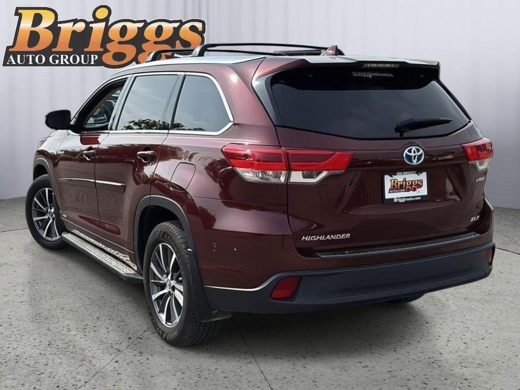 used 2017 Toyota Highlander Hybrid car, priced at $15,500