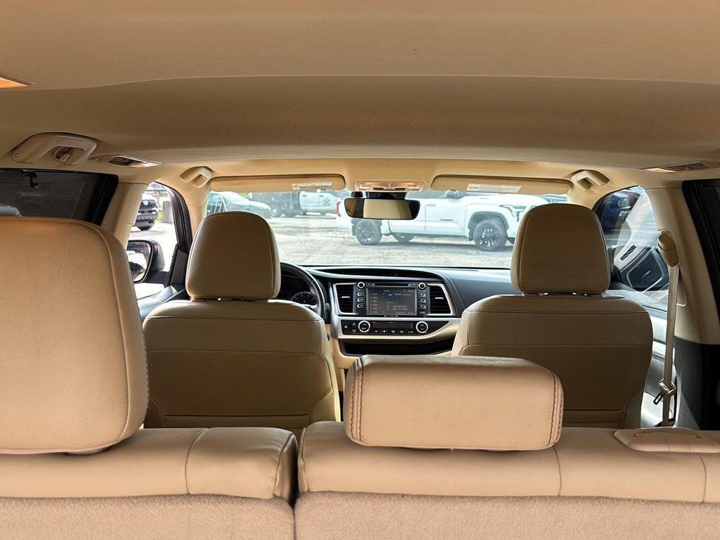 used 2017 Toyota Highlander Hybrid car, priced at $15,500