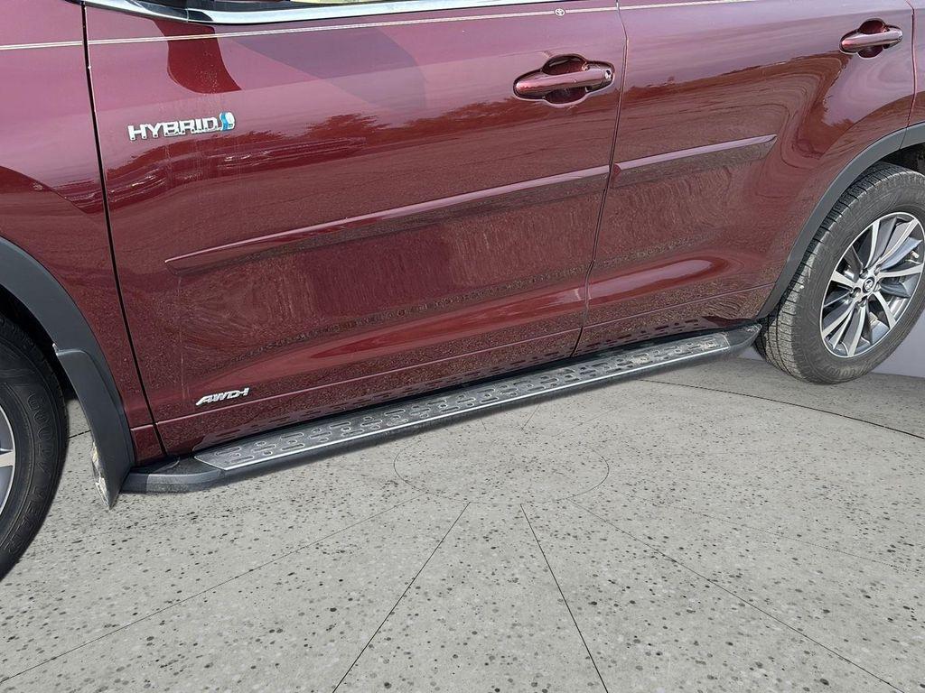 used 2017 Toyota Highlander Hybrid car, priced at $15,500