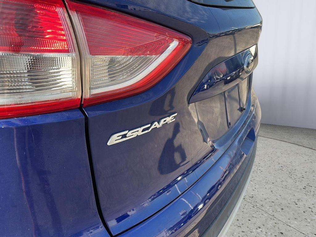 used 2014 Ford Escape car, priced at $7,995