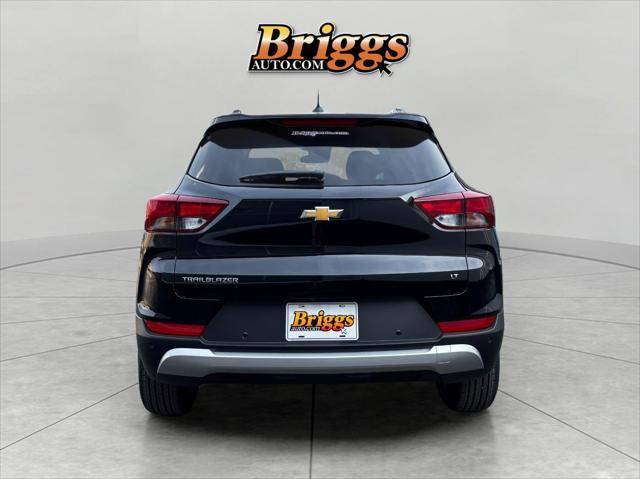 new 2025 Chevrolet TrailBlazer car, priced at $29,500