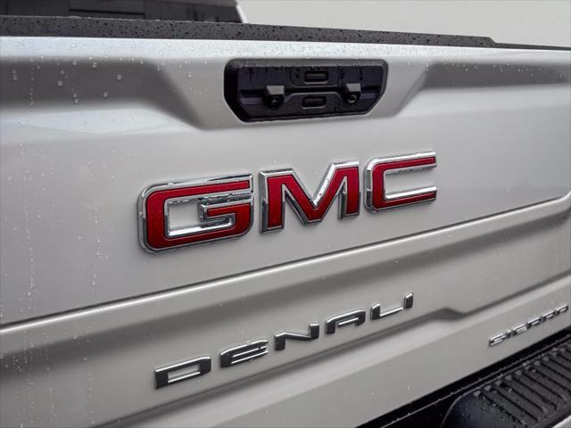 new 2025 GMC Sierra 1500 car, priced at $78,900