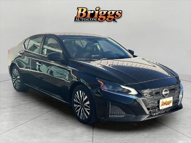 used 2023 Nissan Altima car