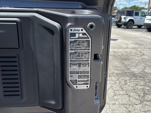 new 2025 Jeep Wrangler car, priced at $47,181