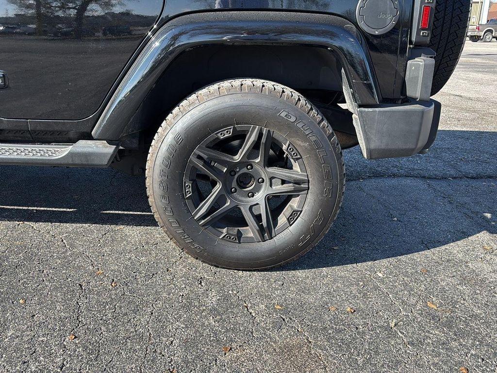 used 2013 Jeep Wrangler Unlimited car, priced at $16,900