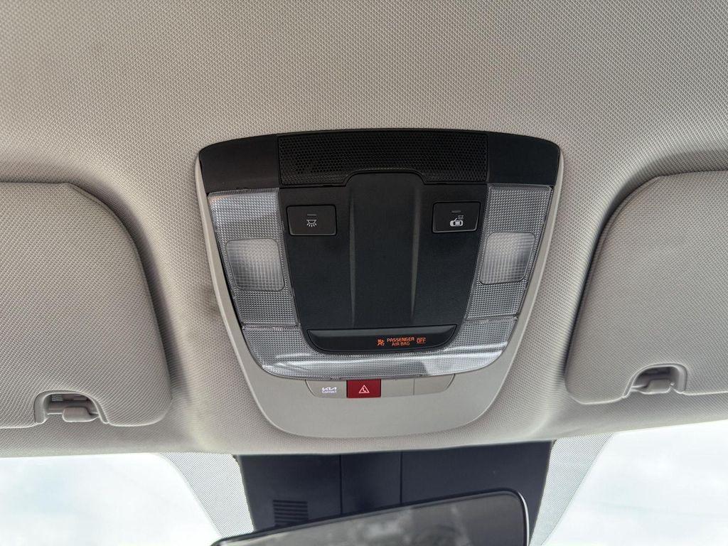 used 2024 Kia Sorento car, priced at $25,900