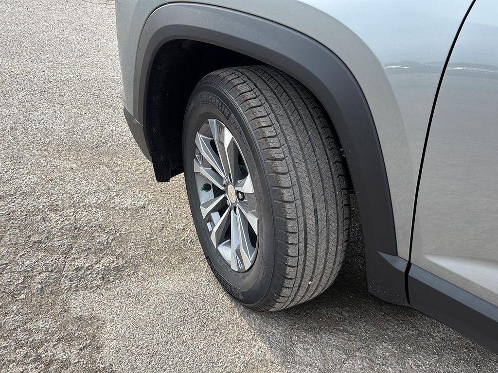 new 2026 Chevrolet Equinox car, priced at $34,545