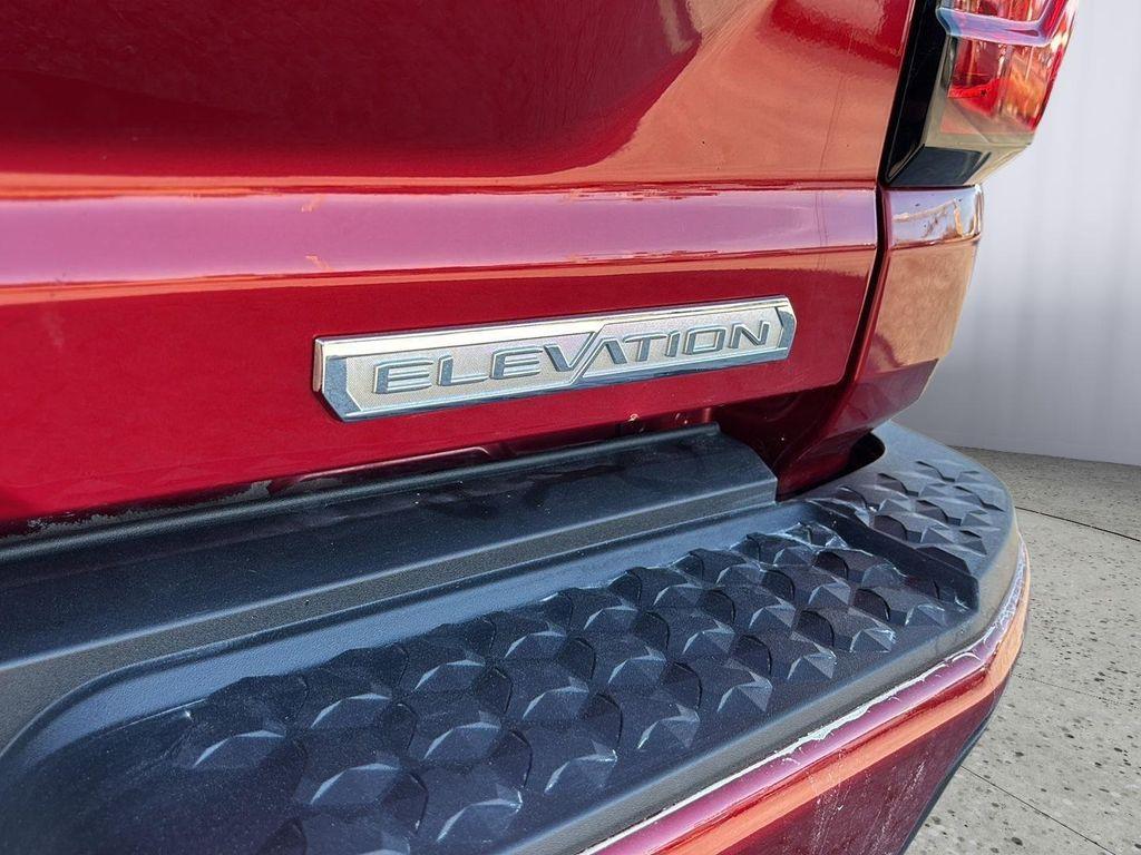 used 2024 GMC Canyon car, priced at $36,900