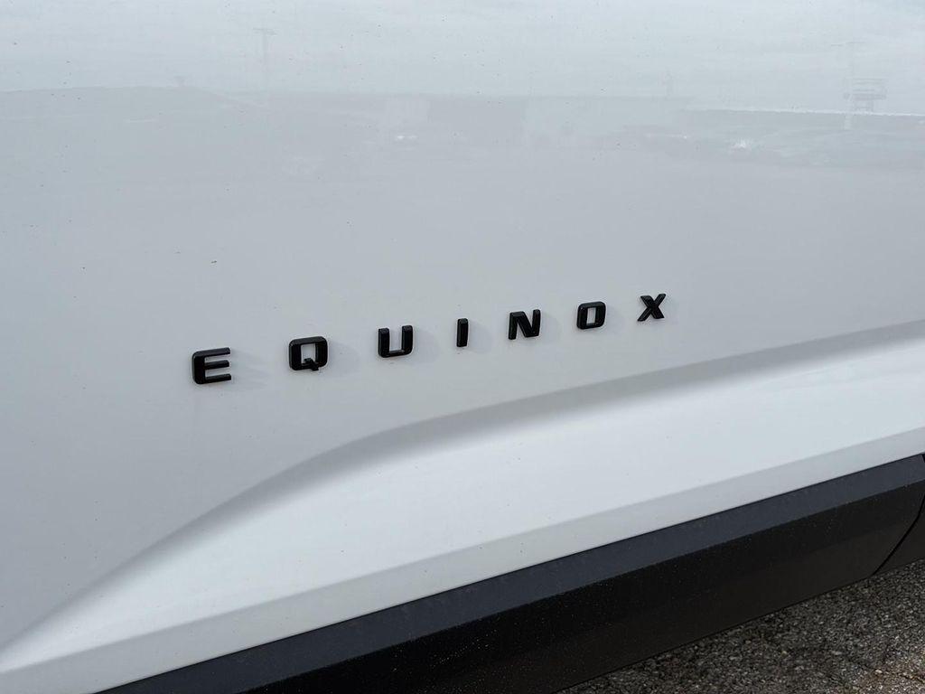 new 2026 Chevrolet Equinox car, priced at $33,090