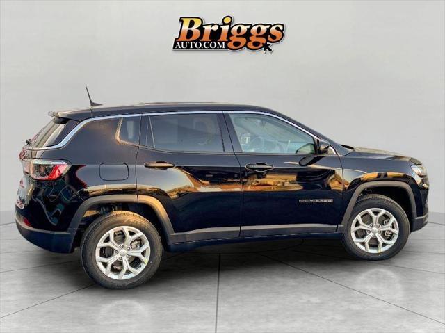 new 2024 Jeep Compass car, priced at $25,879