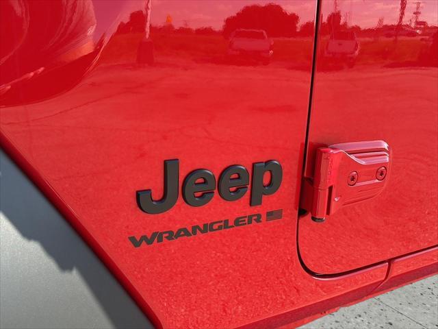 new 2025 Jeep Wrangler car, priced at $47,181