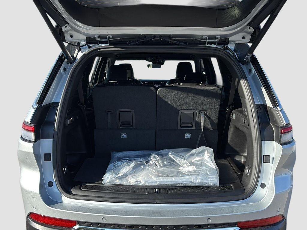 new 2025 Jeep Grand Cherokee L car, priced at $47,490