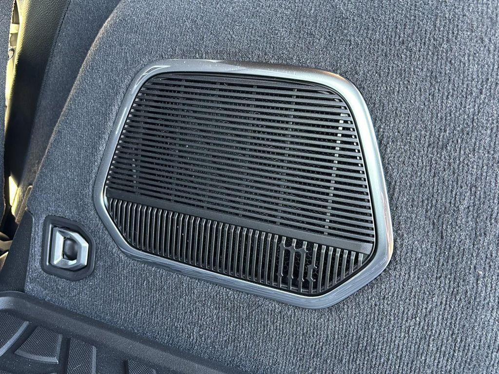 used 2023 Jeep Grand Cherokee car, priced at $39,900